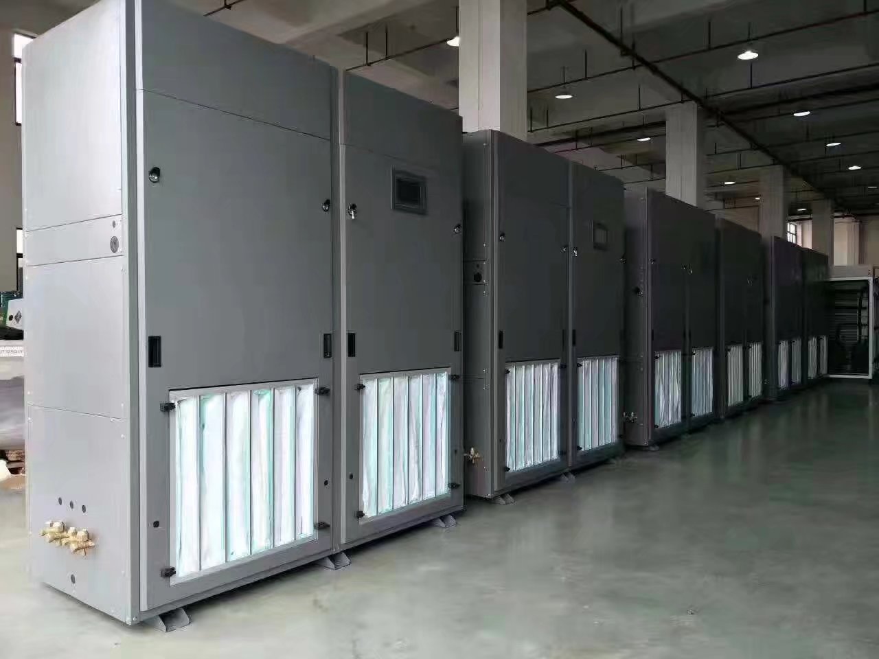 <a href=http://www.sxlbty.cn/news_article?news_id=223>機(jī)房空調(diào)</a>